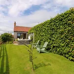 Holiday home Lovesome Danby Wiske