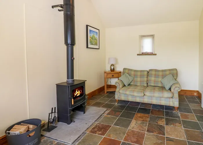 Lovesome * Danby Wiske