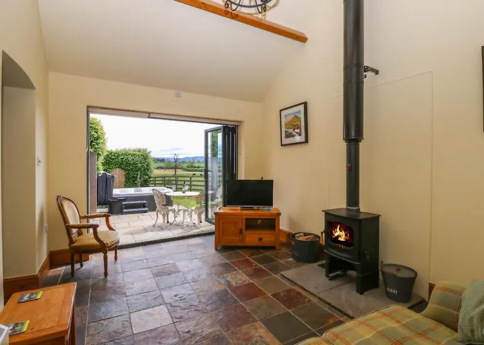 Lovesome Danby Wiske